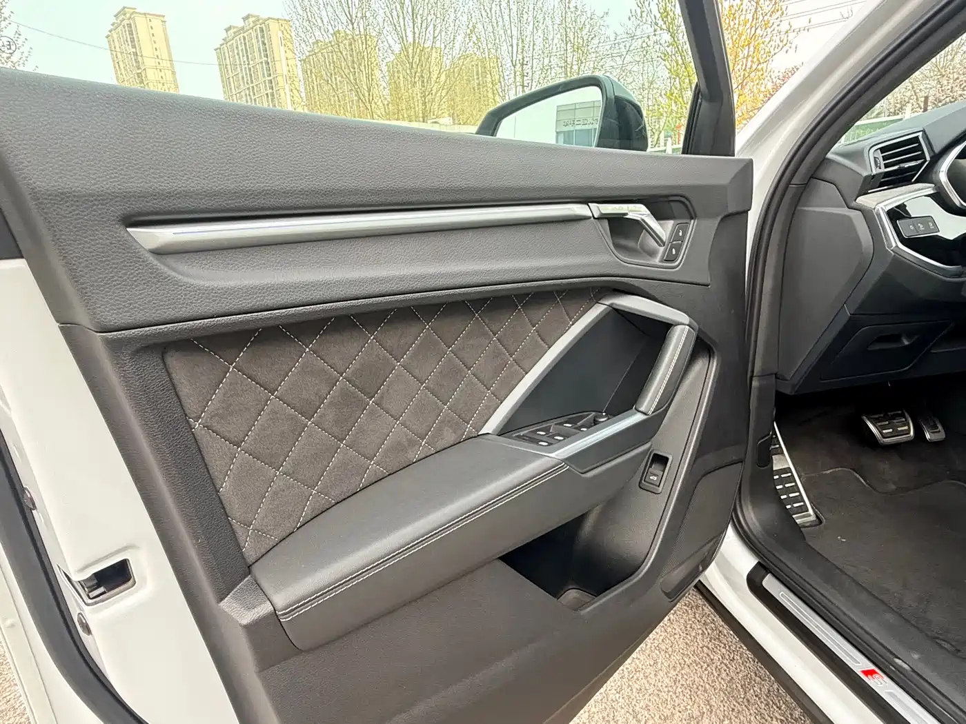 Audi Q3 Sportback 2023 40 TFSI Fashion фото 6