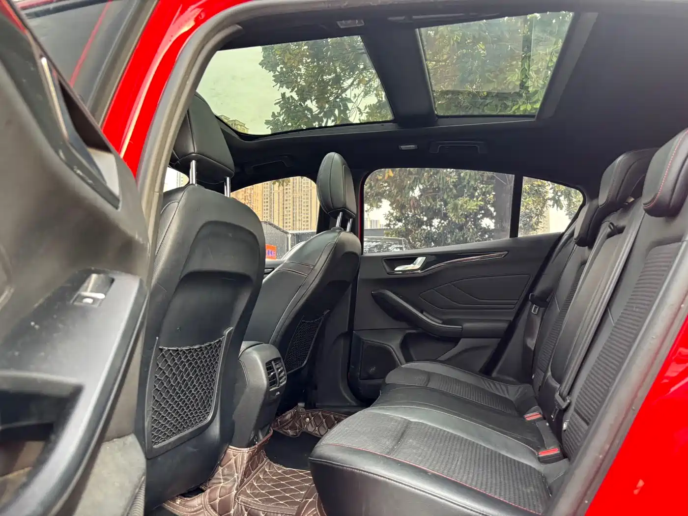 Фото 9 - Ford Focus