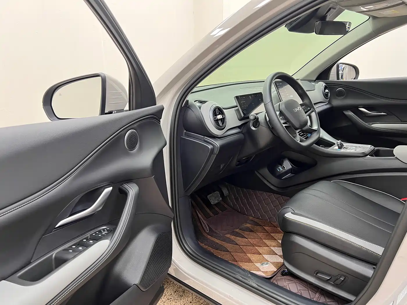 BYD Seal 05 DM-i 2025 DM-i Smart Drive Edition 75KM Luxury фото 13