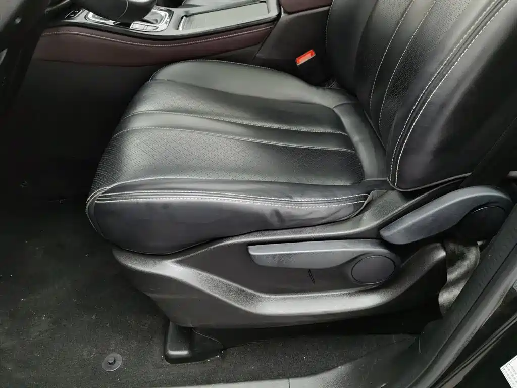 GAC Trumpchi Trumpchi M6 2021 PRO 270T Automatic Luxury Edition фото 20