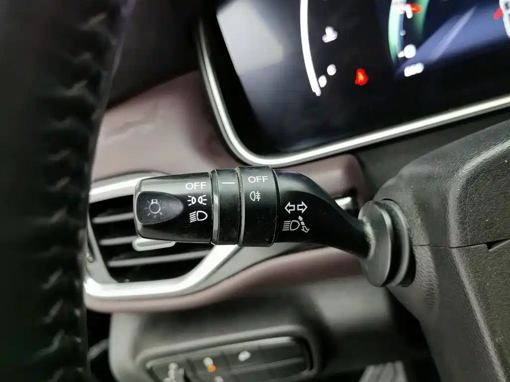 GAC Trumpchi Trumpchi M6 2021 PRO 270T Automatic Luxury Edition фото 21