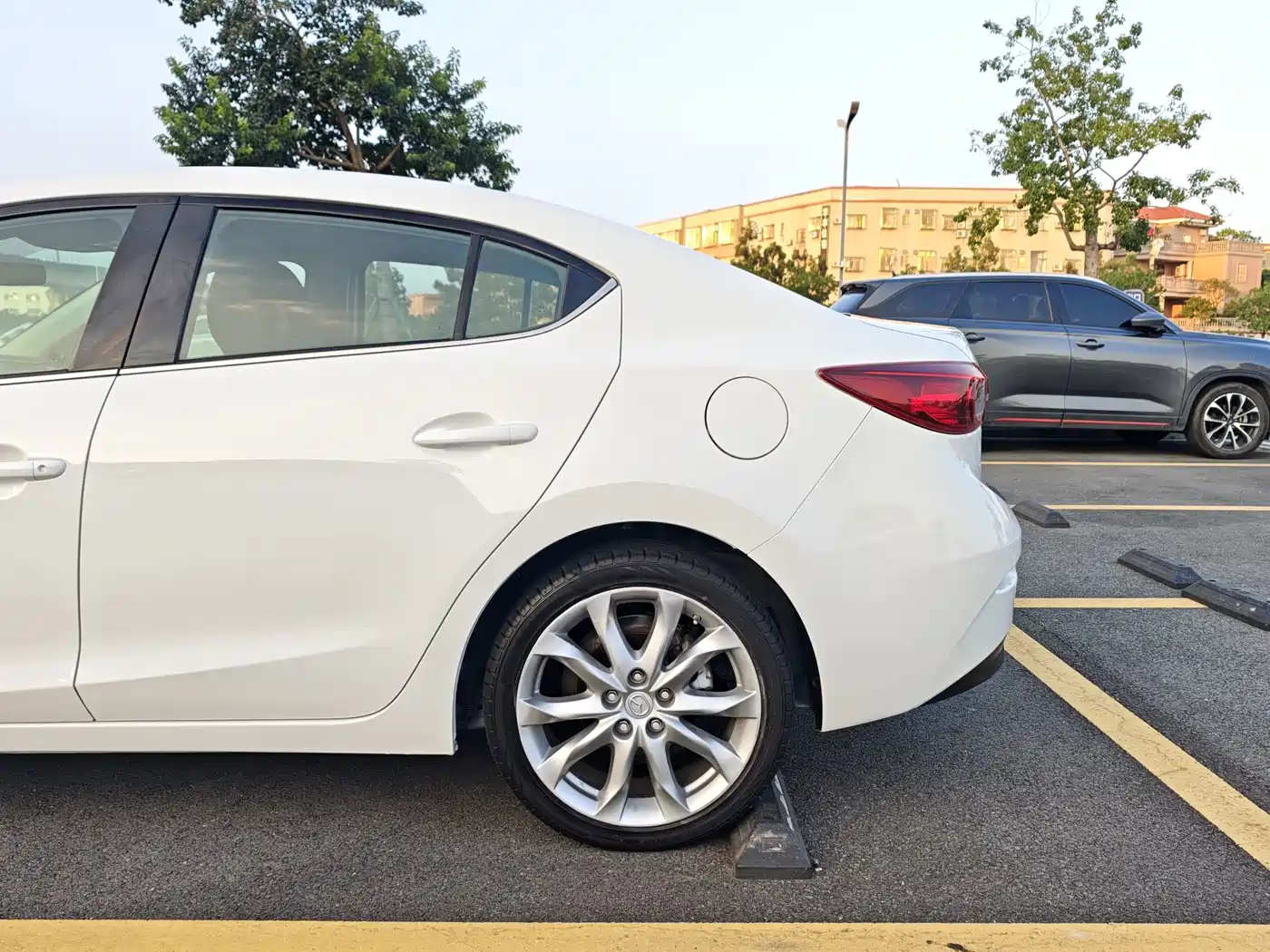 Mazda Mazda 3 2014 2014 Sedan 2.0L Automatic Flagship