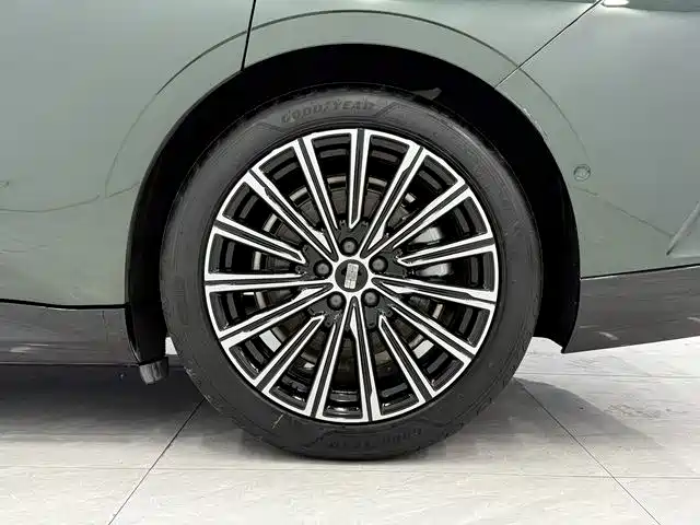 Geely Galaxy Galaxy Xingyao 8 2025 130km EM-P Starship Edition фото 3