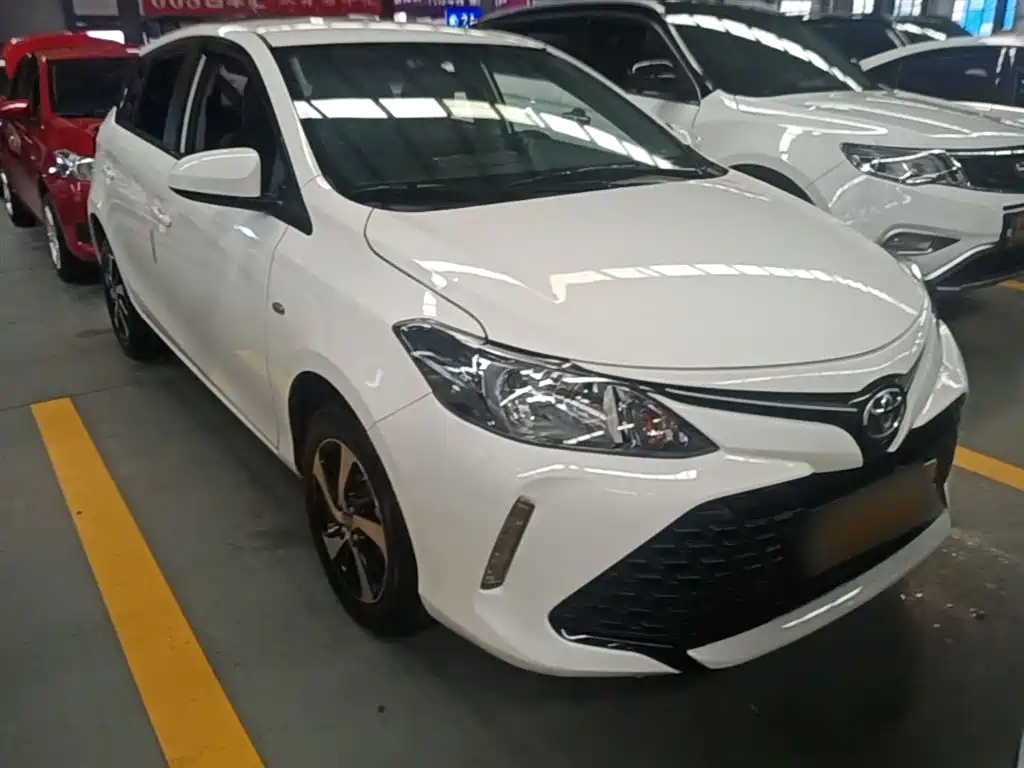 Toyota Vios FS 2017 1.5L CVT Fengchi Edition фото 4
