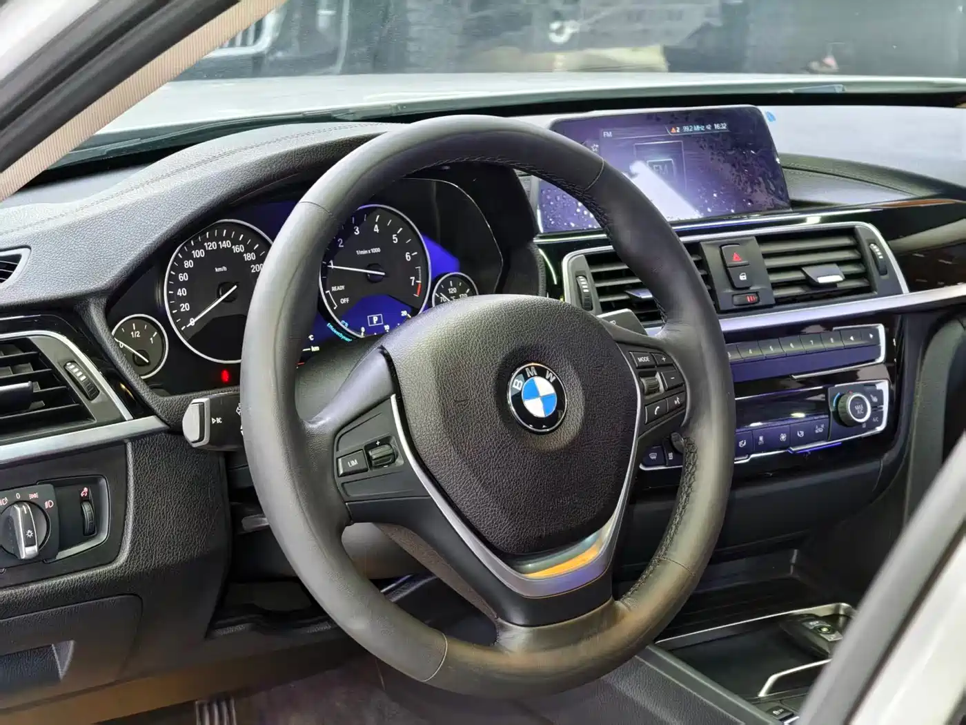 BMW 3 Series 2018 320Li Fashion Style фото 7