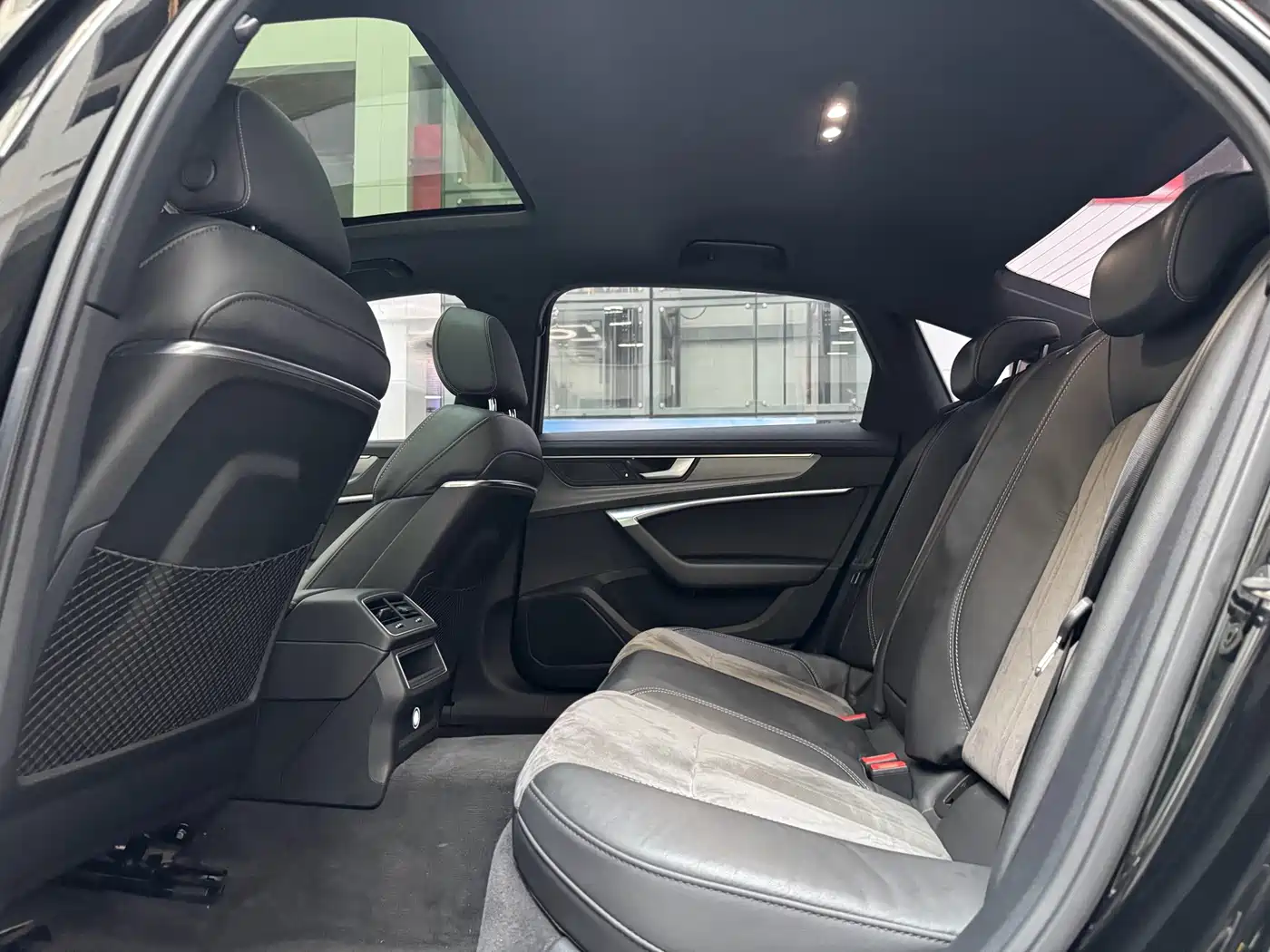 Audi A6L 2021 40 TFSI Luxury Sport фото 15