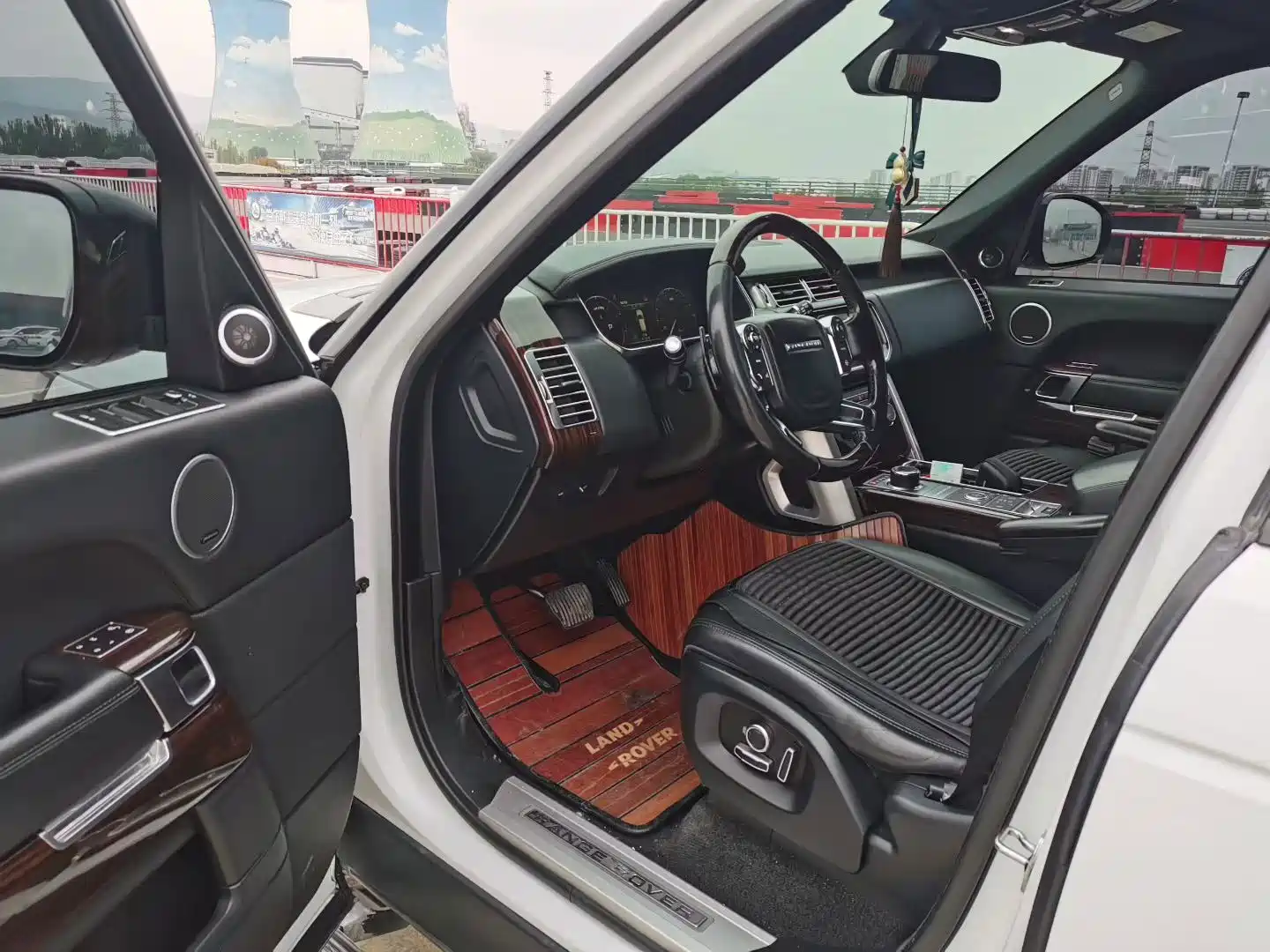Фото 7 - Land Rover Range Rover