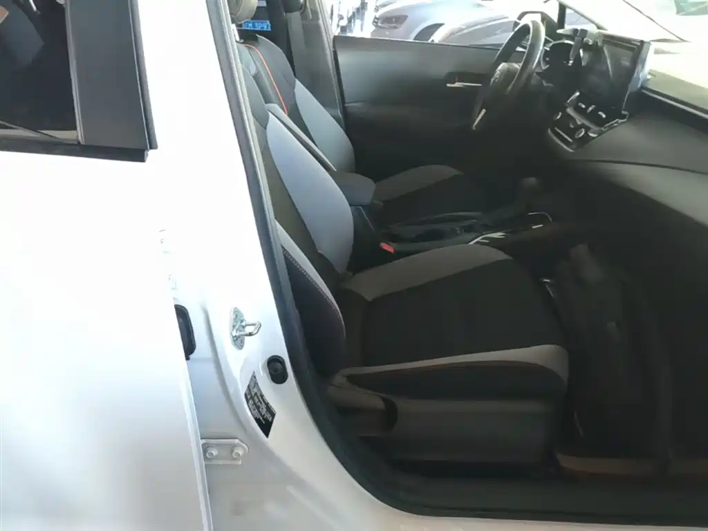 Toyota Corolla 2021 1.2T S-CVT Elite PLUS Edition фото 25