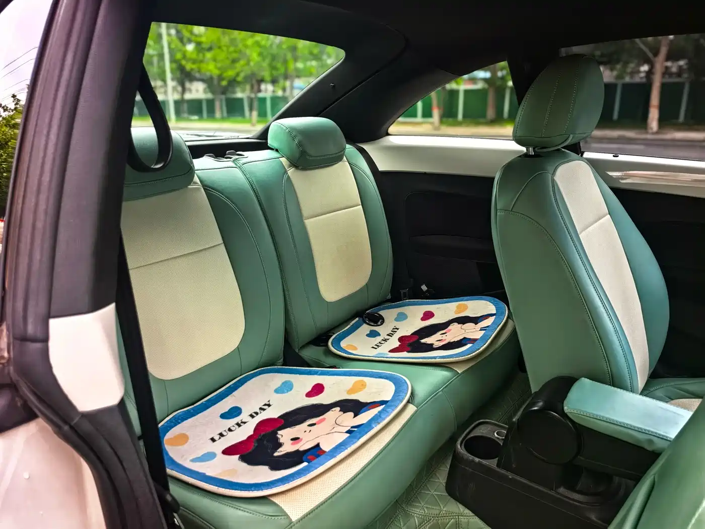 Volkswagen Beetle 2014 1.2TSI Fashion Edition фото 18