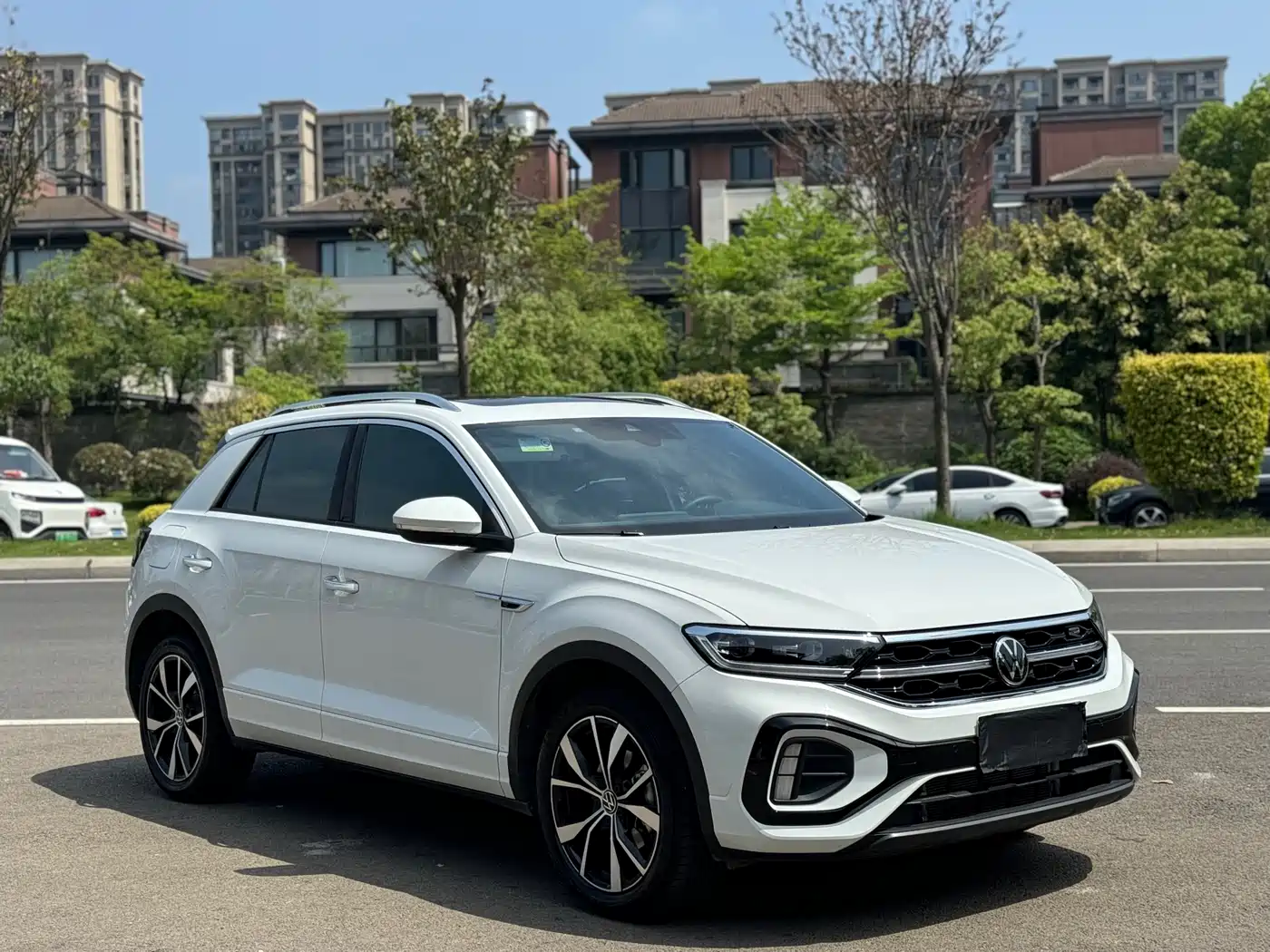 VOLKSWAGEN T-ROC EXPLORING SONGS