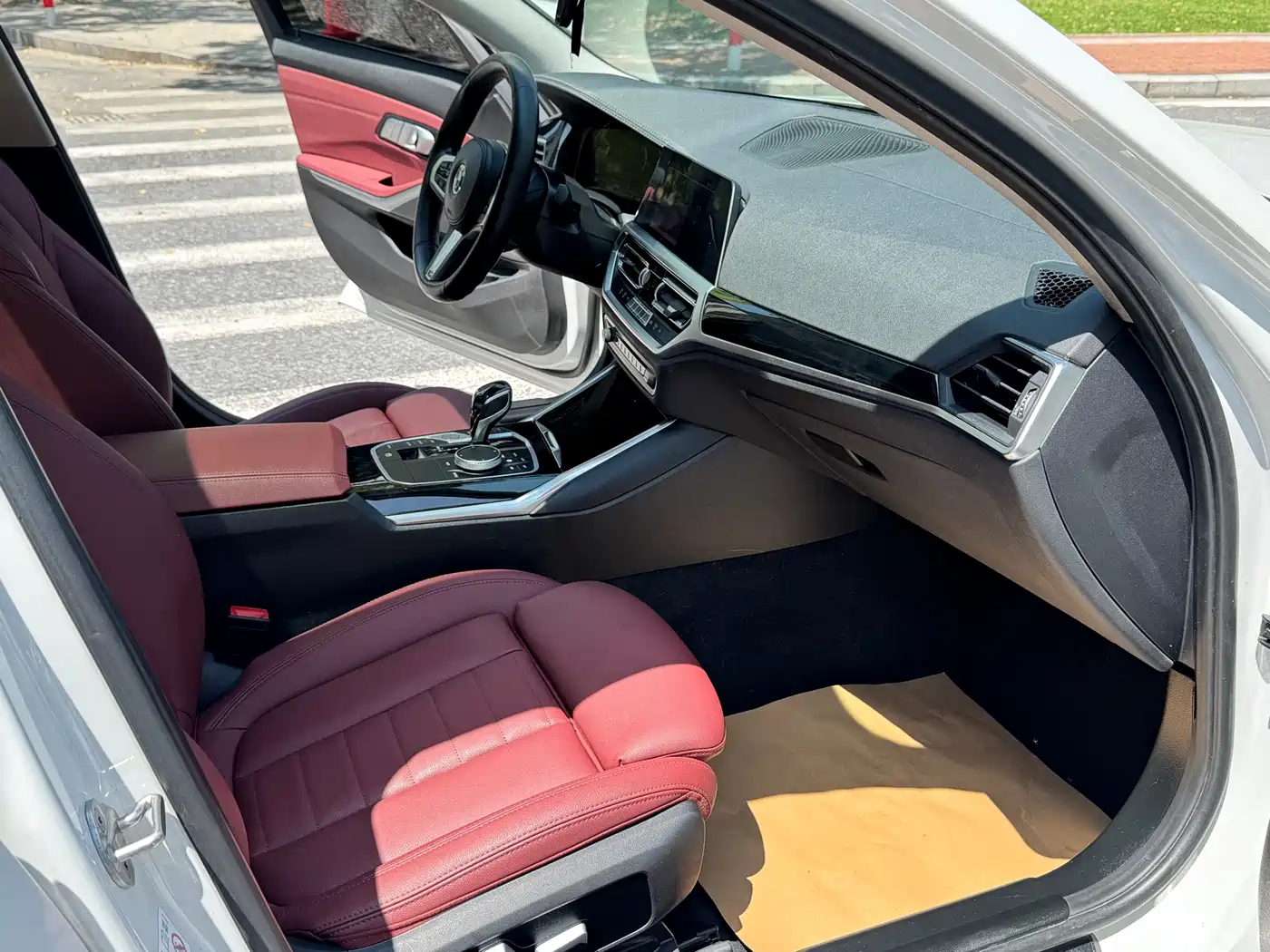 BMW 3 Series 2021 320Li M Sport Package фото 10