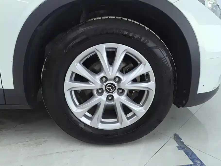 Фото 6 - Mazda CX-4