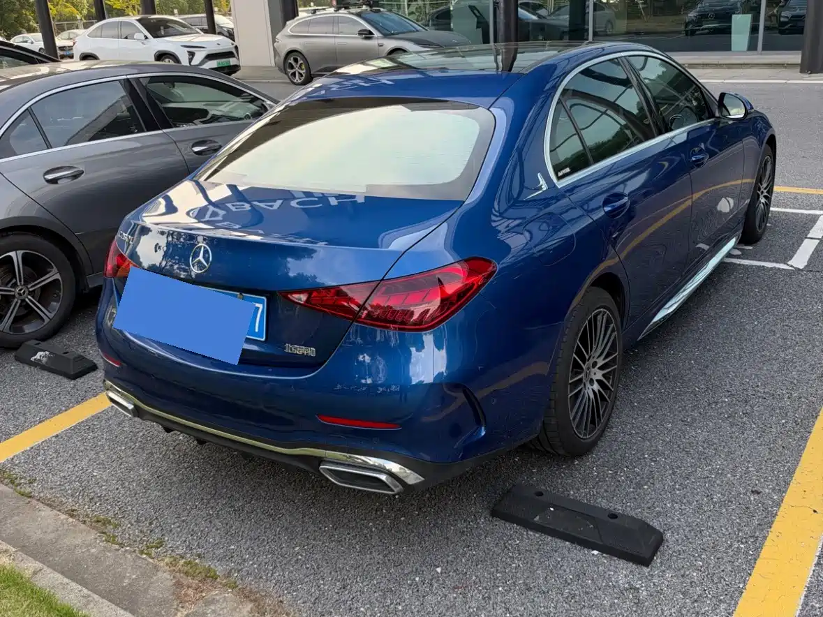 Фото 4 - Mercedes-Benz C-Class
