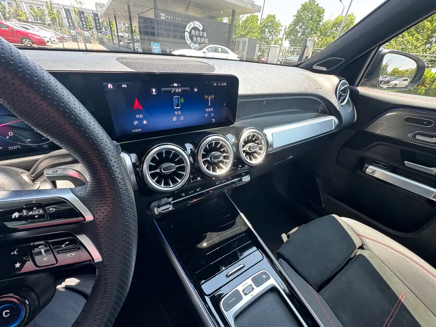 MERCEDES-BENZ GLB AMG