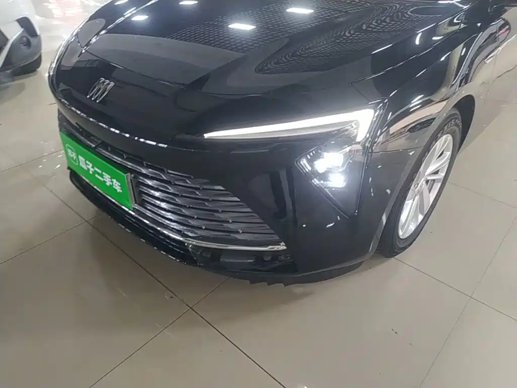 Buick LaCrosse 2024 2023 Facelift 25T Overland Edition