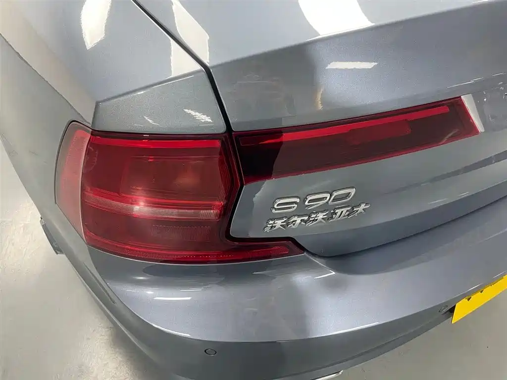 Volvo S90 2019 T5 R-Design фото 10