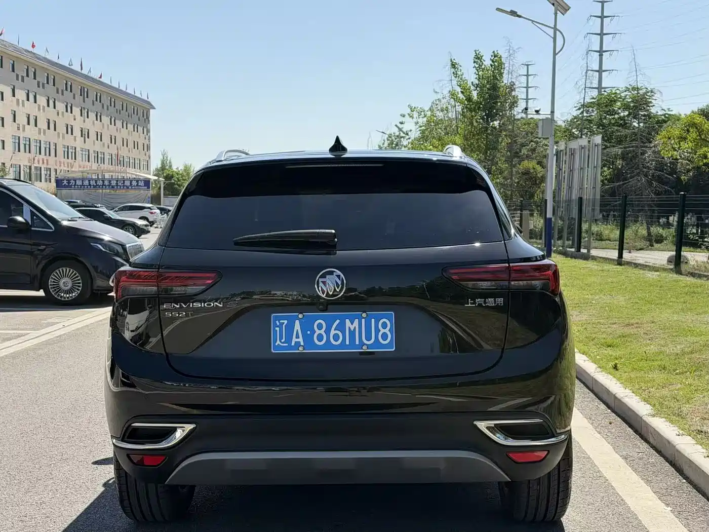 Buick Envision S 2022 Envision S 552T 2WD Luxury фото 12