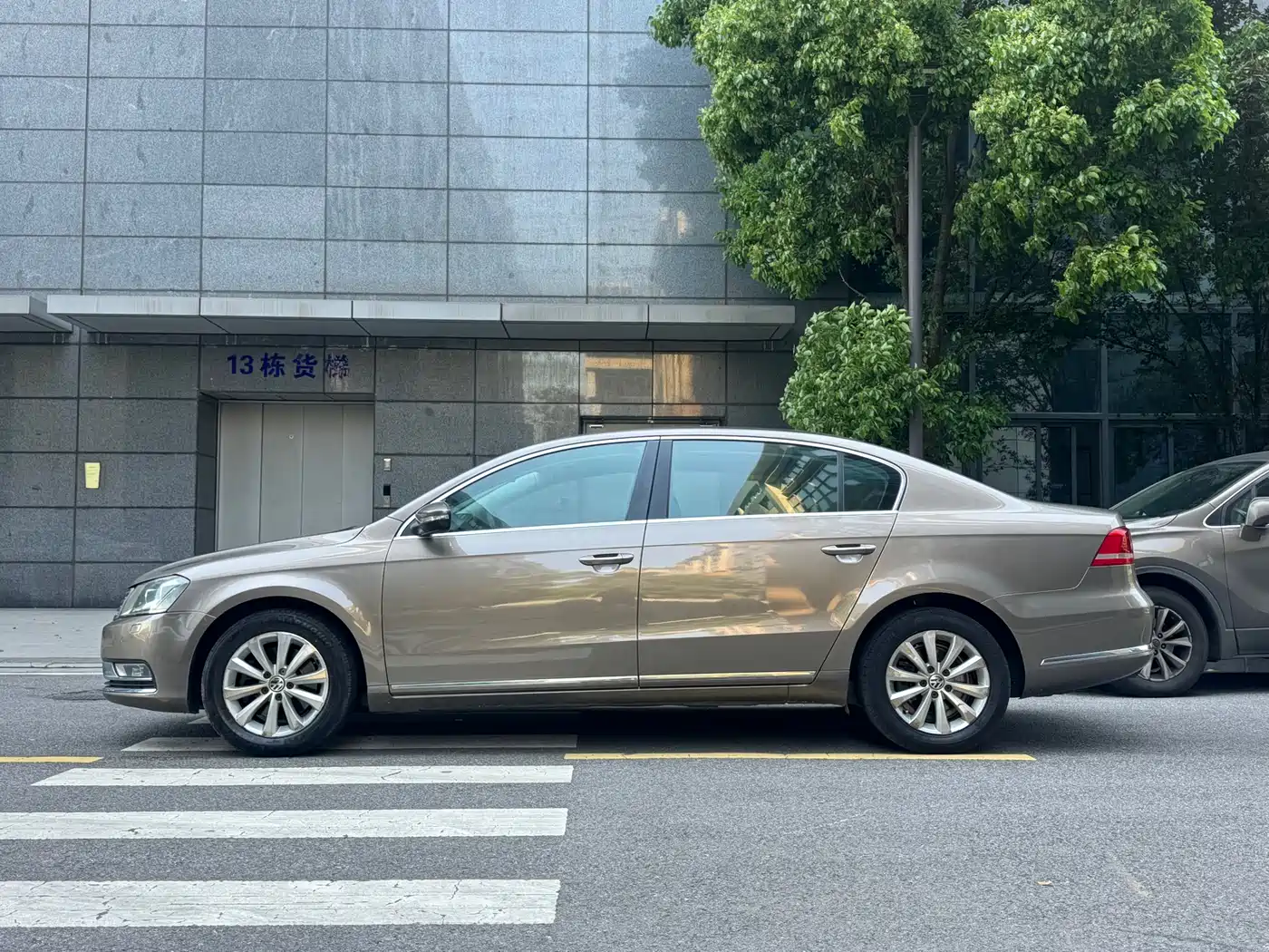 Volkswagen Magotan 2012 Facelift 1.8TSI Luxury фото 3