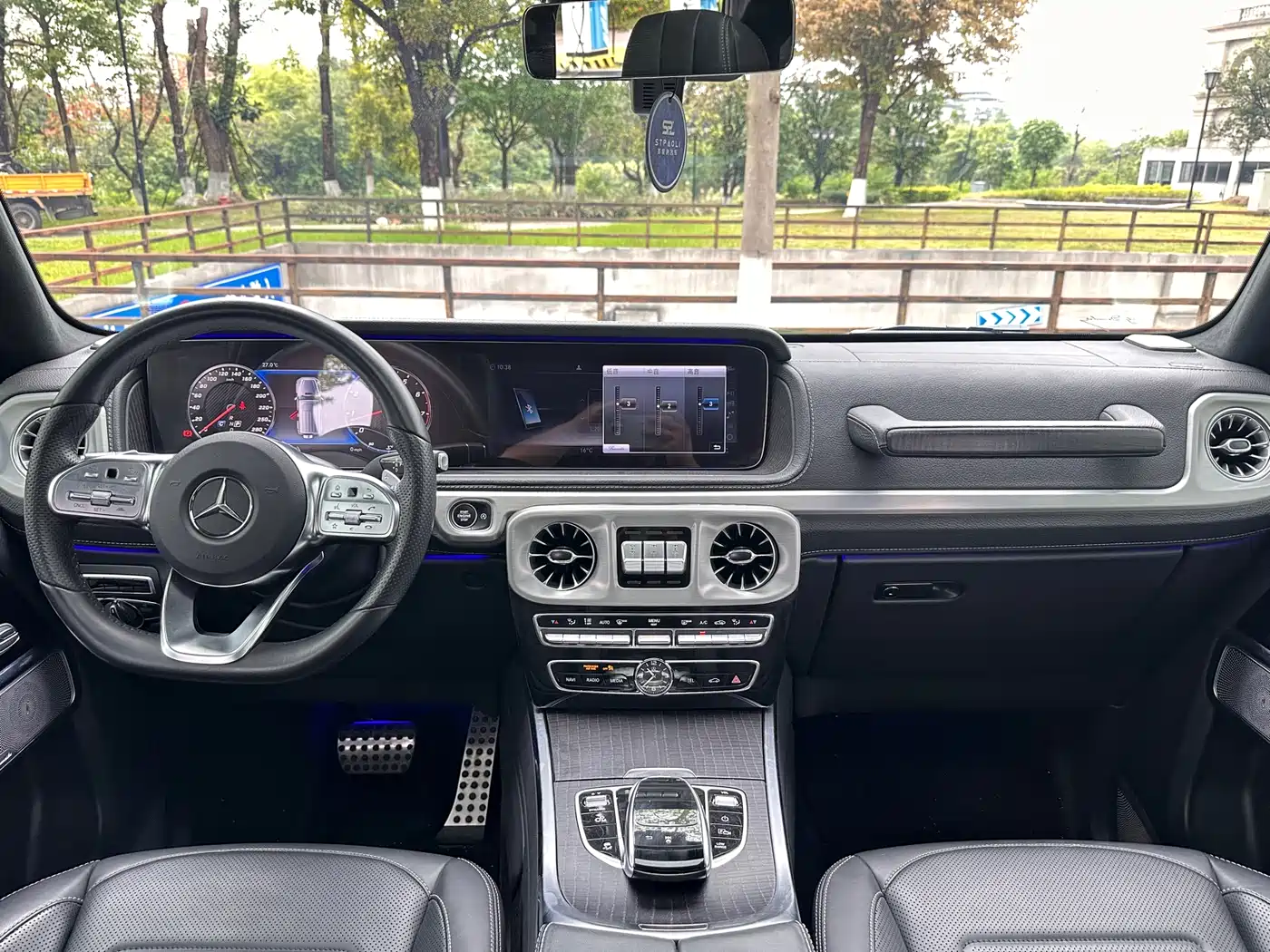 Mercedes-Benz G-Class 2022 G 500 фото 19