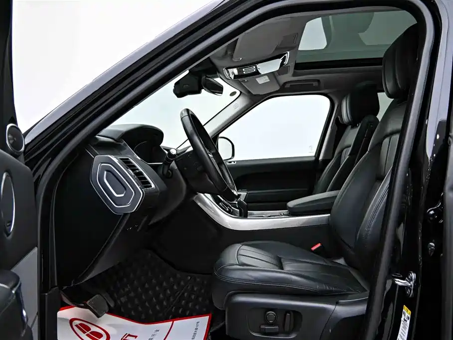 Land Rover Range Rover Sport PHEV 2020 P400e SE фото 4