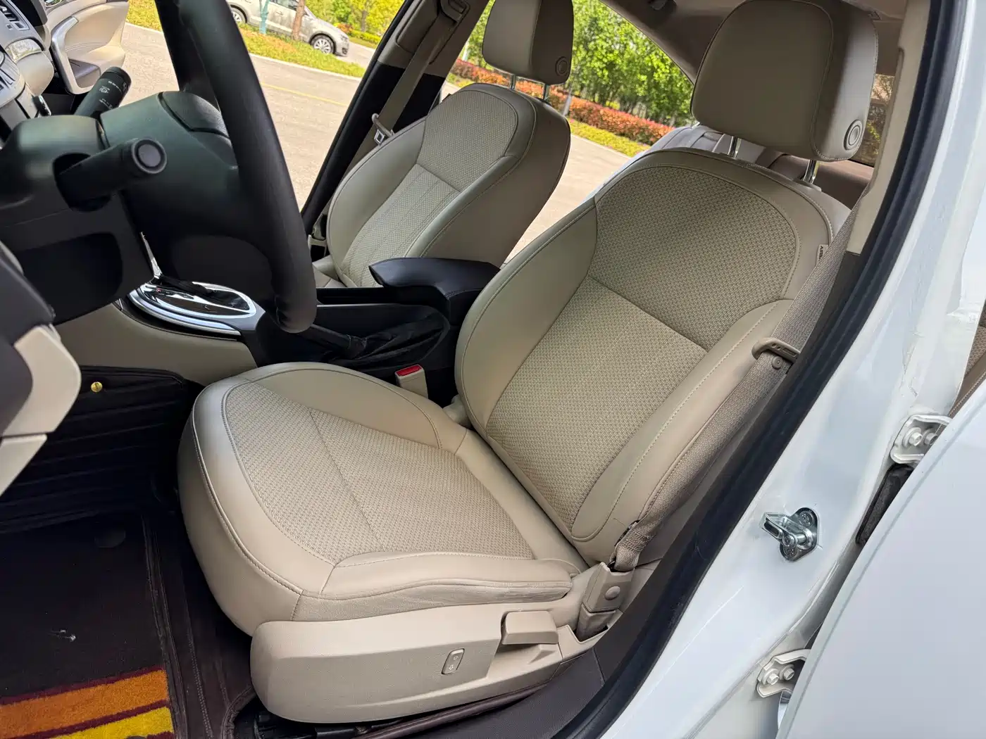 Buick Regal 2012 Model 2.0L Comfort фото 14