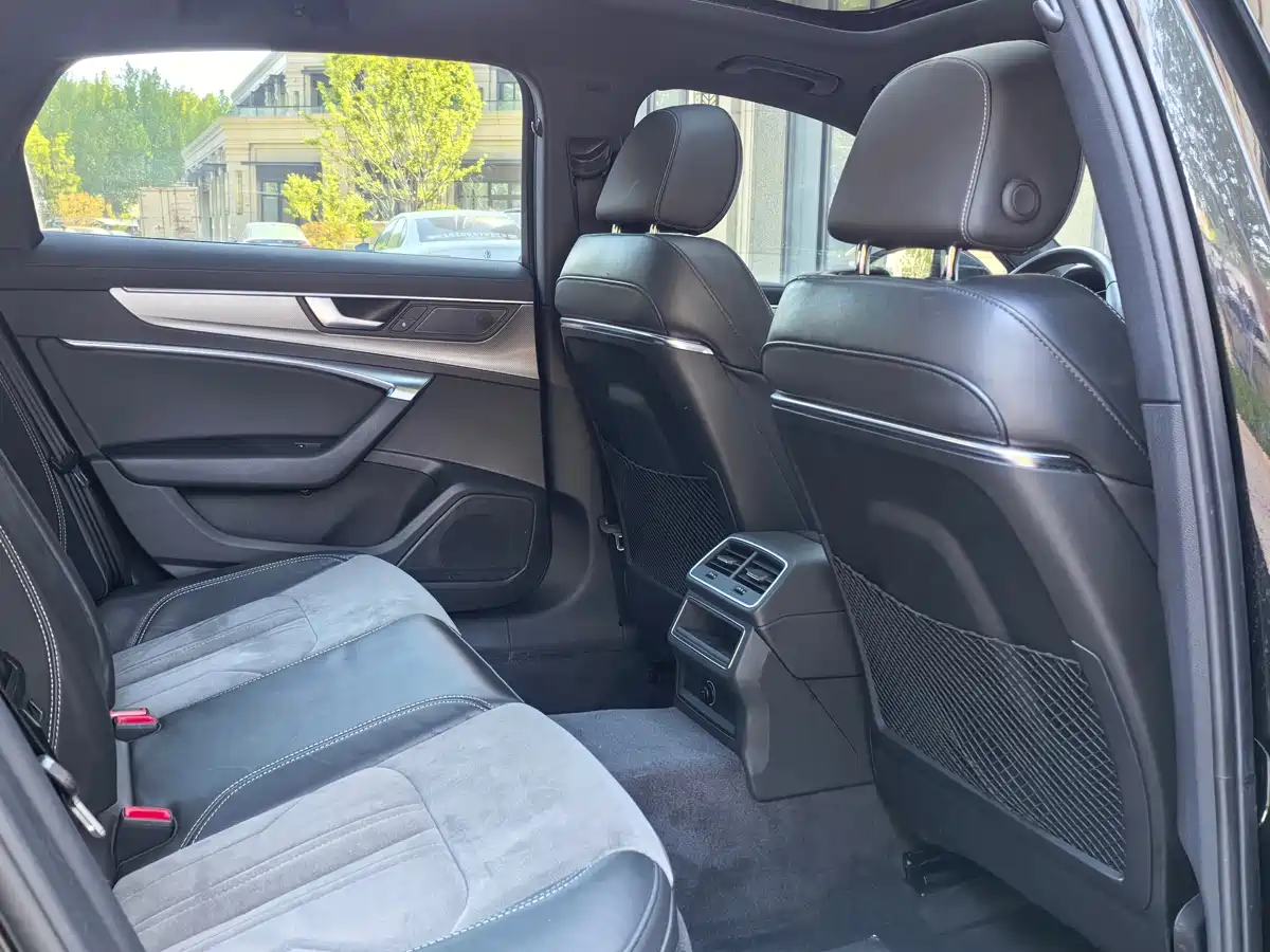 Audi A6L 2022 40 TFSI Luxury Dynamic фото 9