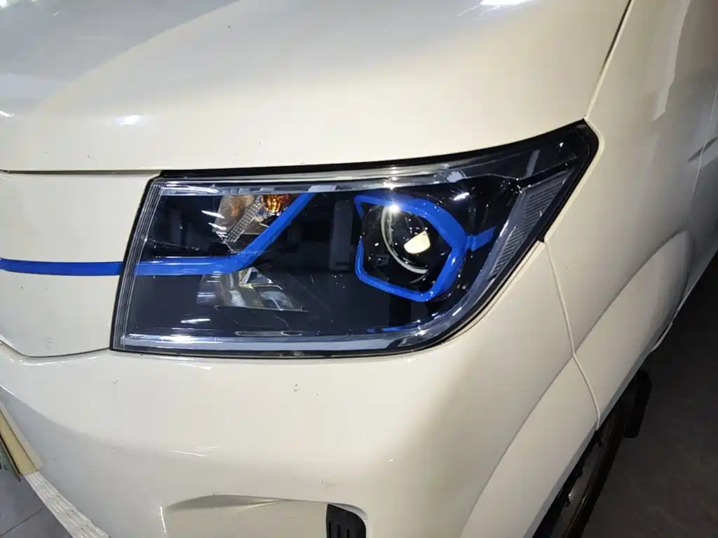 SRM Xinyuan Good Luck 2026 2025 Voyage Edition BYD 42.3kWh 305km 6-seater