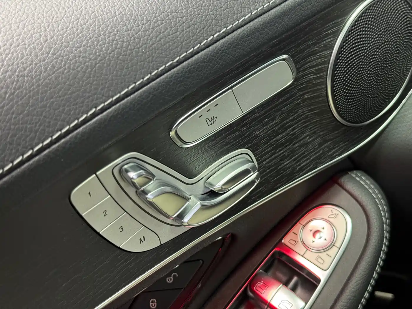 Mercedes-Benz GLC Coupe 2021 GLC 300 4MATIC Coupe SUV фото 18