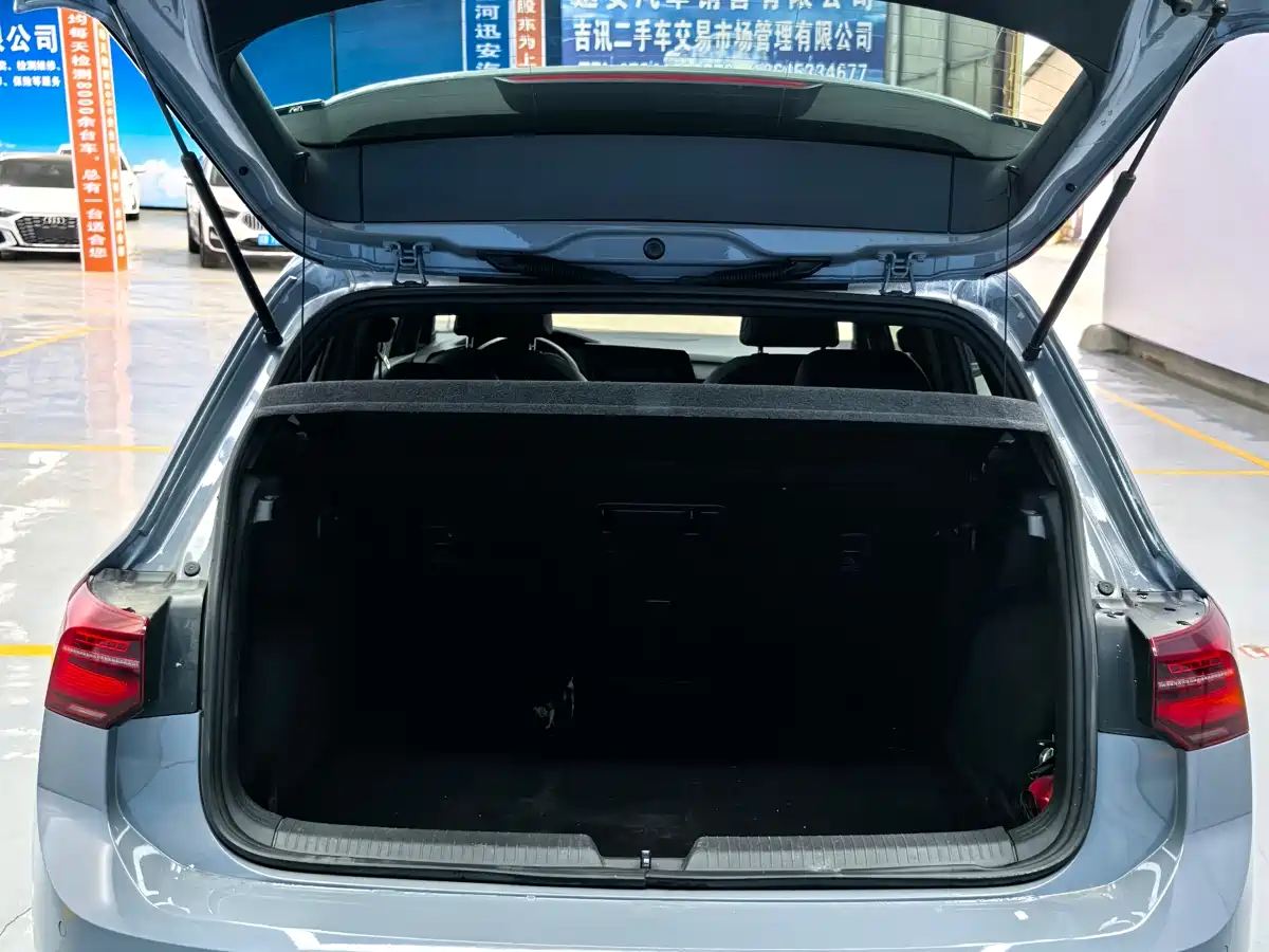 Volkswagen Golf 2021 280TSI DSG R-Line фото 23