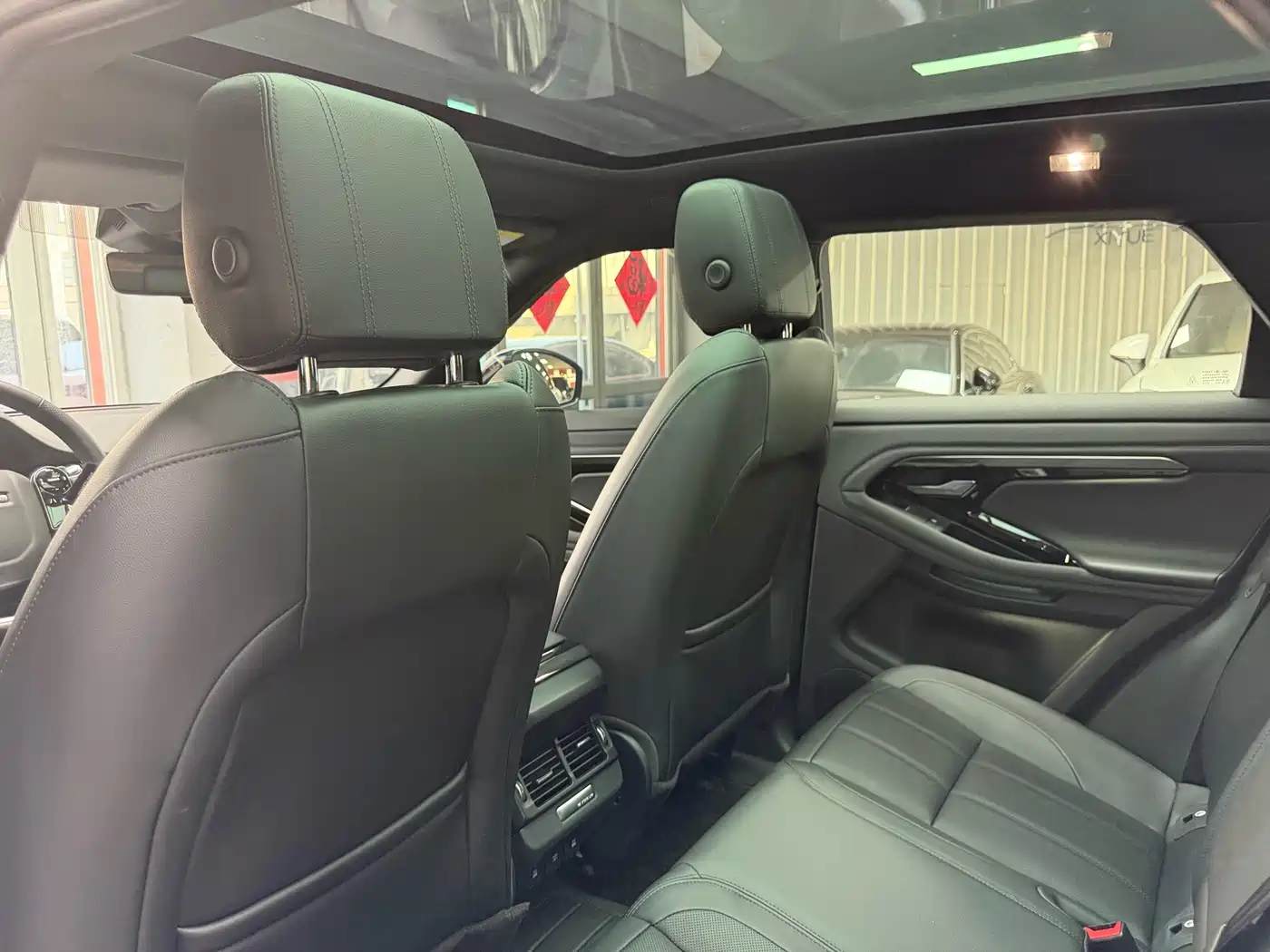 Land Rover Range Rover Evoque 2020 Model 249PS R-DYNAMIC S Gloss Black Sport Tech Edition фото 23