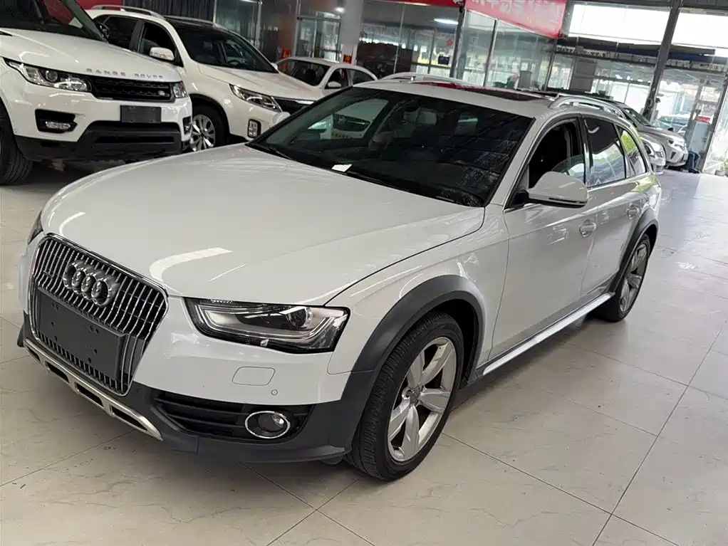 Audi A4 (Import) 2014 40 TFSI allroad quattro plus фото 3
