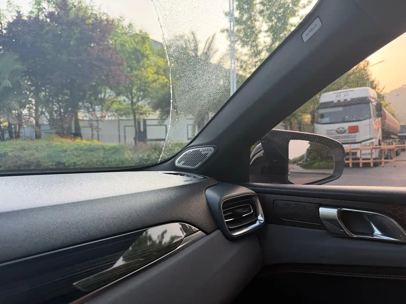 Lynk & Co 03 2018 1.5TD DCT Power Pro Version China V фото 14