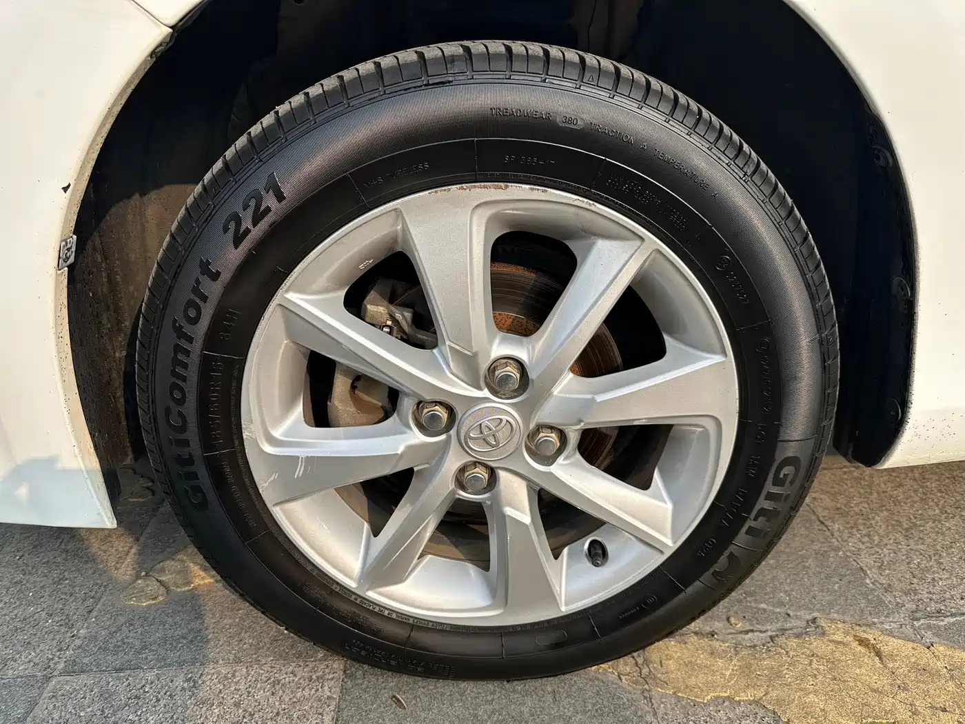 Toyota YARiS L Zhi Xuan 2014 2014 1.5G Automatic Dynamic Edition
