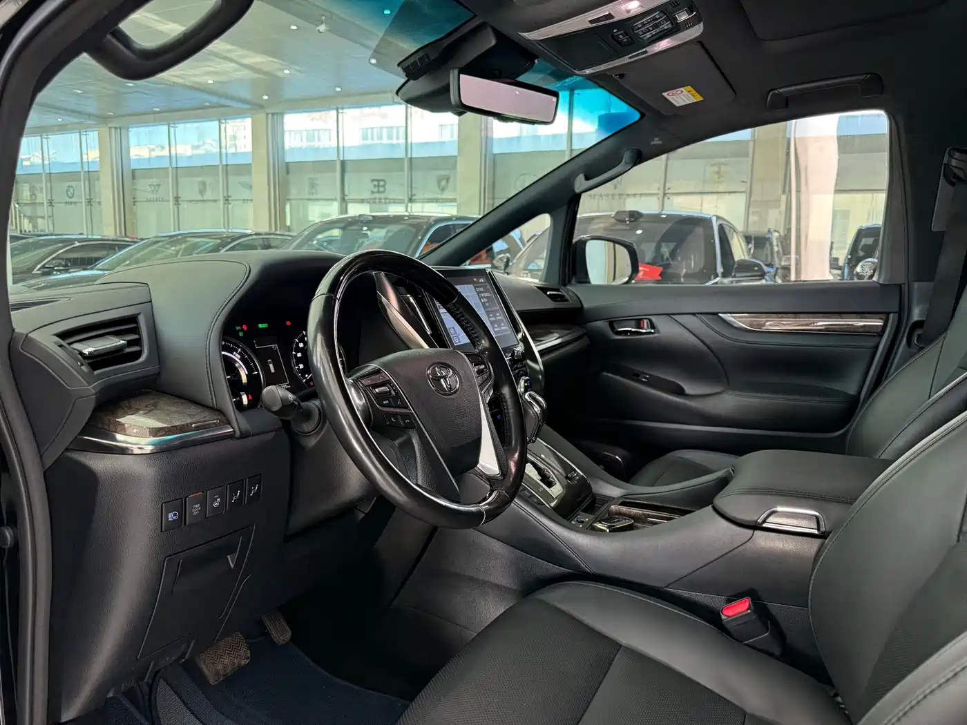 Toyota Alphard 2021 Hybrid 2.5L Premium фото 6
