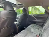 Фото 6 - Lexus RX
