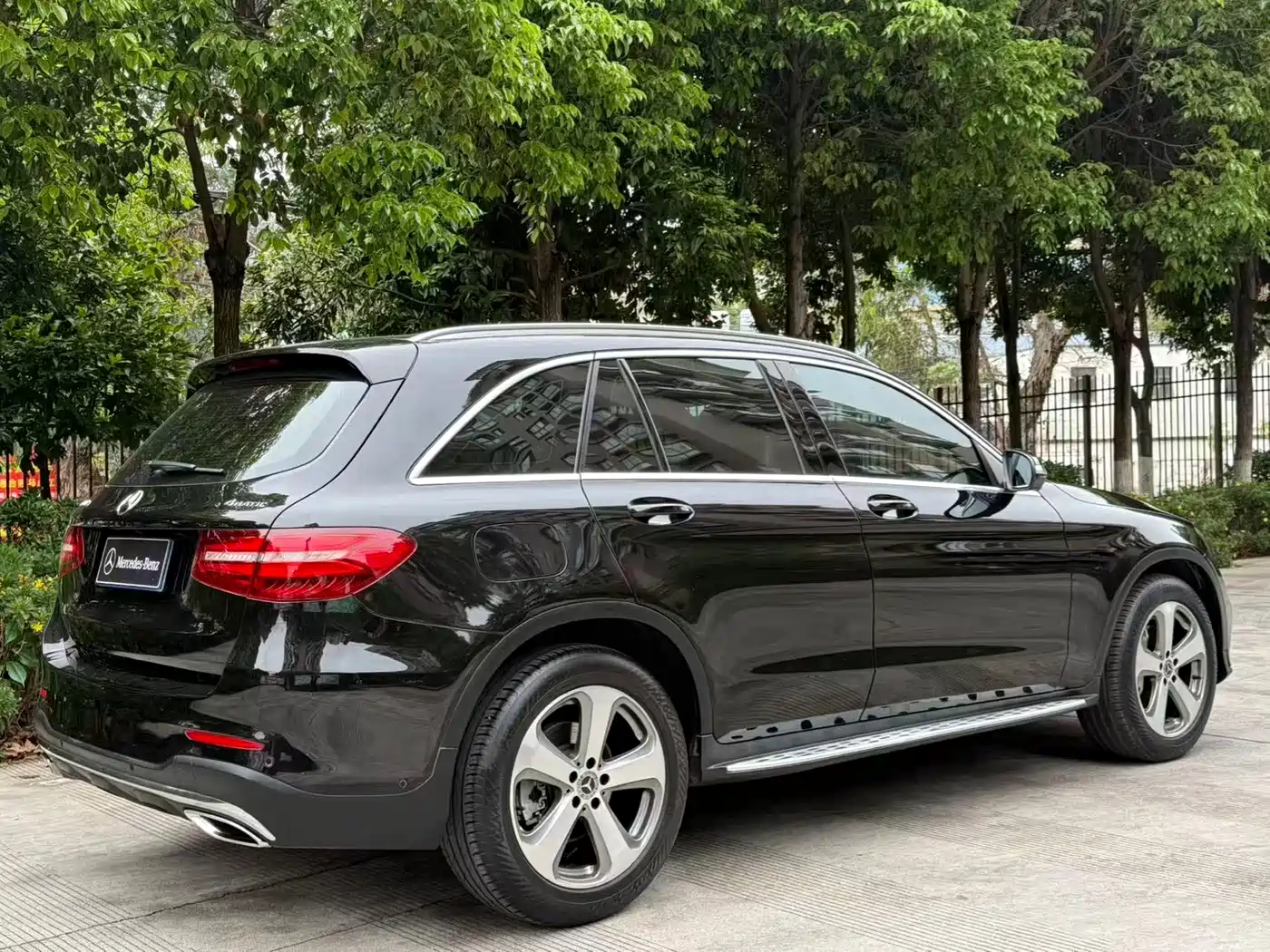 Mercedes-Benz GLC 2017 GLC 300 4MATIC Luxury фото 38