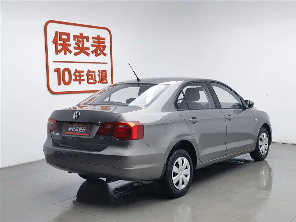 Volkswagen Jetta 2013 1.4L Manual Fashion фото 2