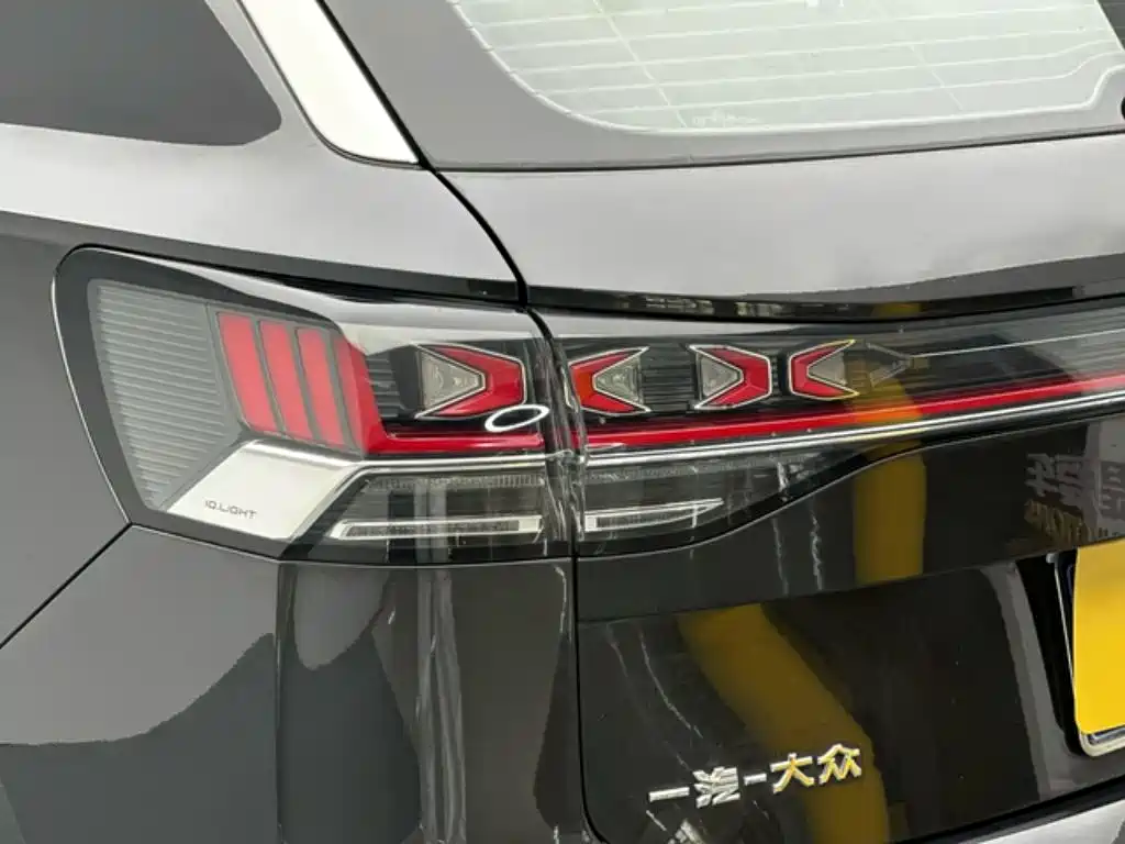 Volkswagen Tayron 2024 300TSI 2WD Luxury Plus Advanced фото 9