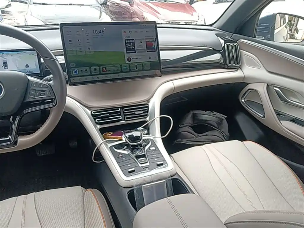 BYD Song Pro New Energy 2023 Champion Edition DM-i 110KM Excellence фото 13