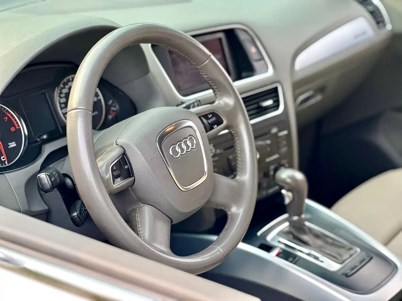 Audi Q5 2012 2.0TFSI Comfort фото 21