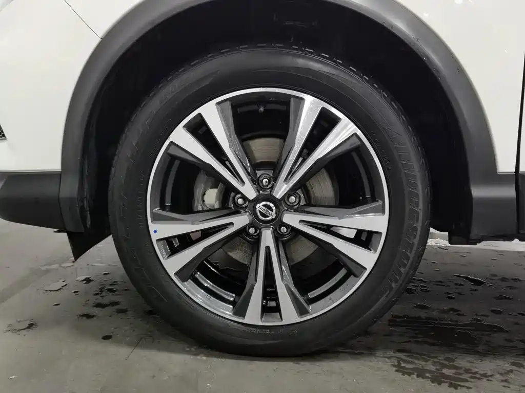 Фото 17 - Nissan Qashqai