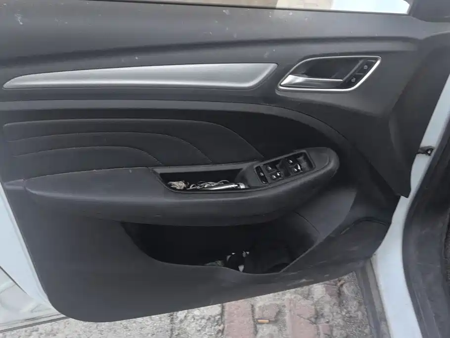 Roewe RX3 2019 2018 1.6L Manual Flagship