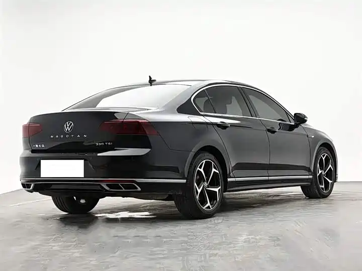 Volkswagen Magotan 2023 Model 2 Million Commemorative Edition 330TSI DSG Luxury фото 9