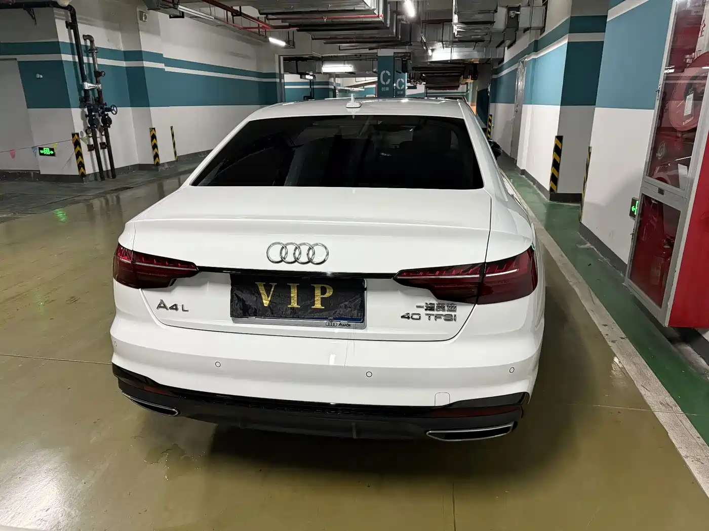 Фото 5 - Audi A4L