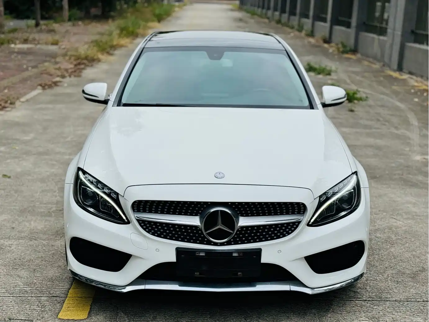Mercedes-Benz C-Class 2016 C 200 L Sport фото 2