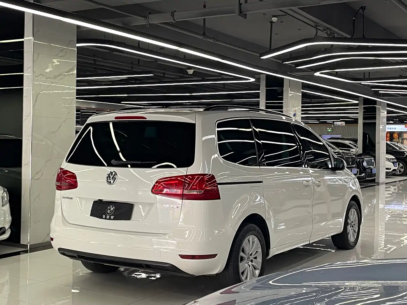 Volkswagen Sharan 2013 1.8TSI Standard фото 4