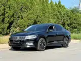 Фото 1 - Volkswagen Passat