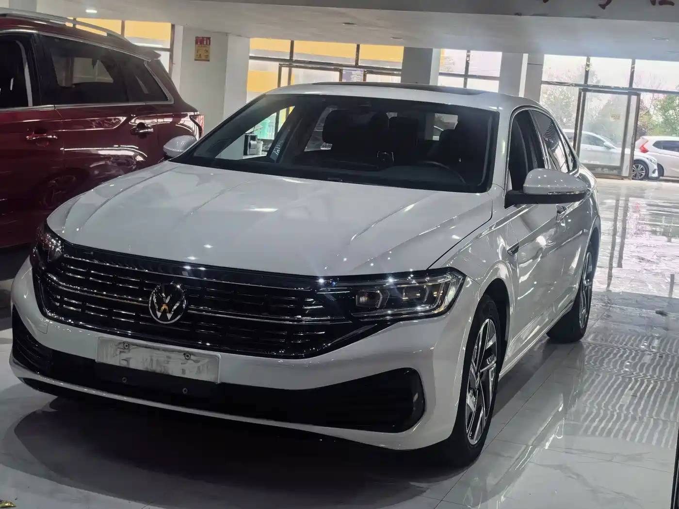 Volkswagen Sagitar 2022 280TSI DSG Surpassing Edition фото 2