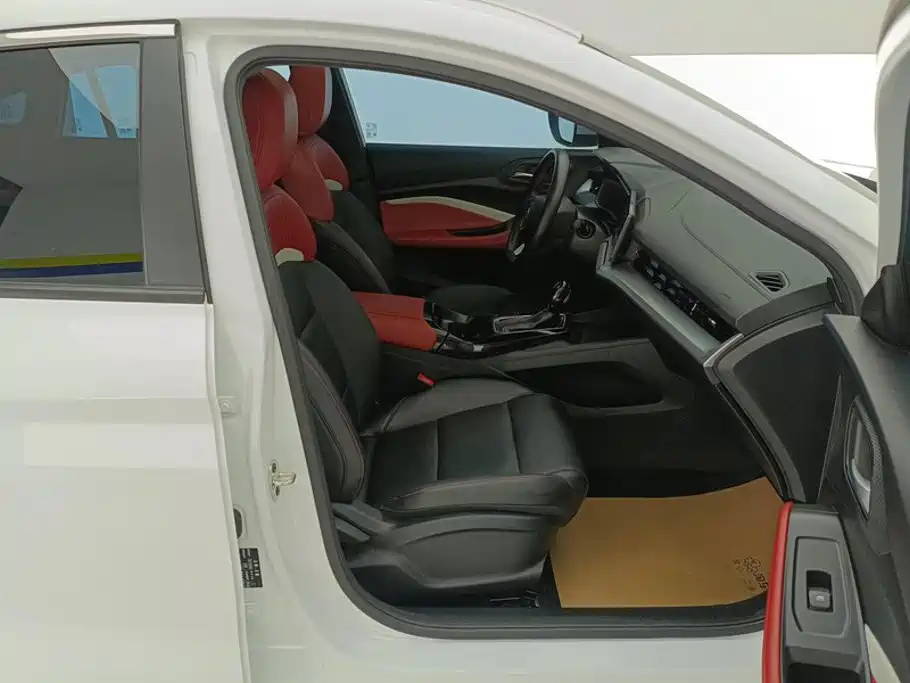 MG MG5 2024 2023 180DVVT CVT Luxury Edition