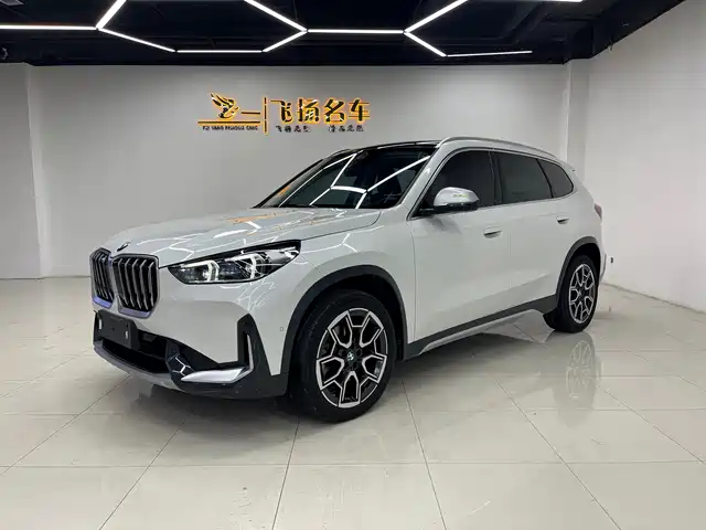 BMW X1 sDrive25Li, M Спорт-пакет